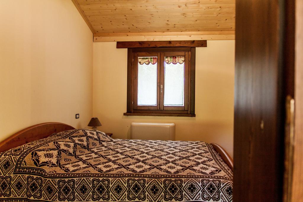 La Taverna Dei Briganti Hotel Cotronei Bilik gambar