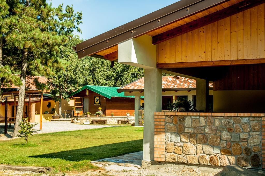 La Taverna Dei Briganti Hotel Cotronei Luaran gambar