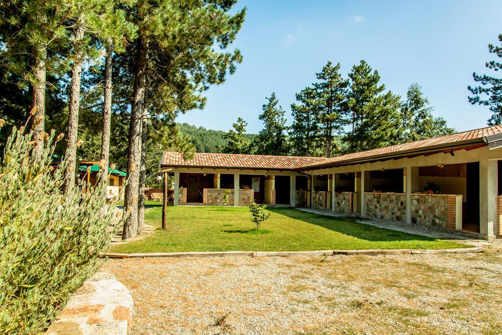 La Taverna Dei Briganti Hotel Cotronei Luaran gambar