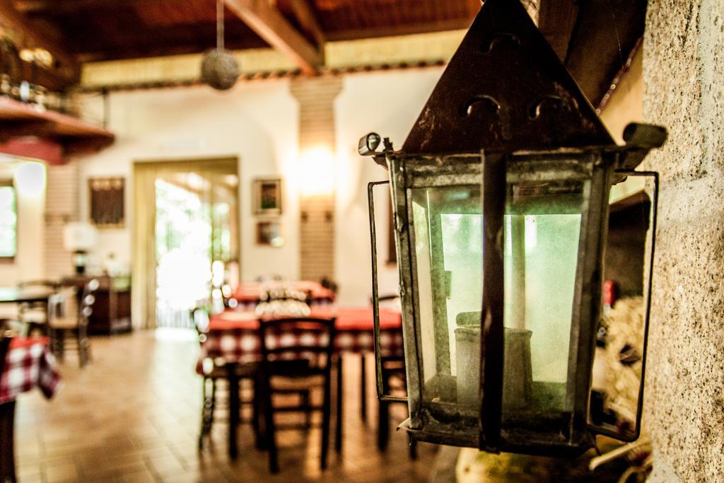 La Taverna Dei Briganti Hotel Cotronei Luaran gambar